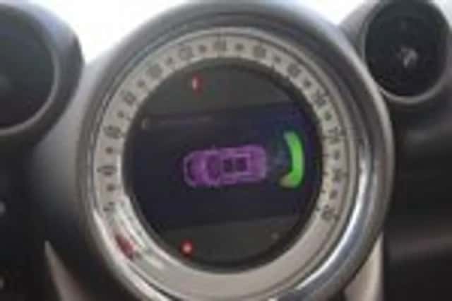 MINI Countryman (2012) thumbnail 24