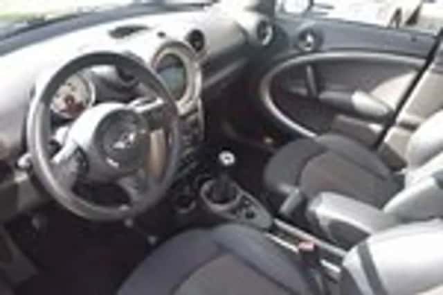 MINI Countryman (2012) thumbnail 4