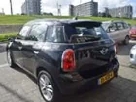 MINI Countryman (2012) thumbnail 10