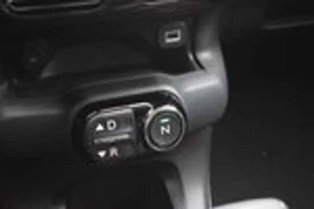 Citroën C4 Cactus (2015) thumbnail 27