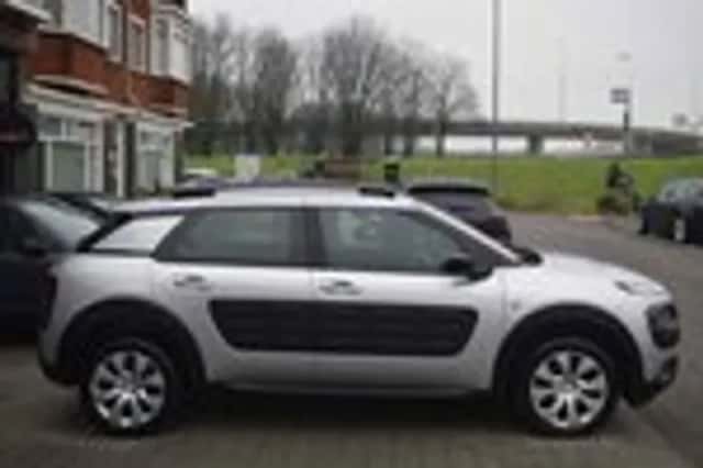 Citroën C4 Cactus (2015) thumbnail 7