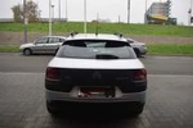 Citroën C4 Cactus (2015) thumbnail 9