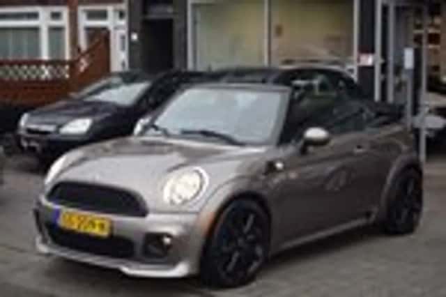 MINI Cooper (2013) thumbnail 2