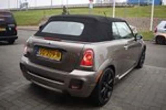 MINI Cooper (2013) thumbnail 11