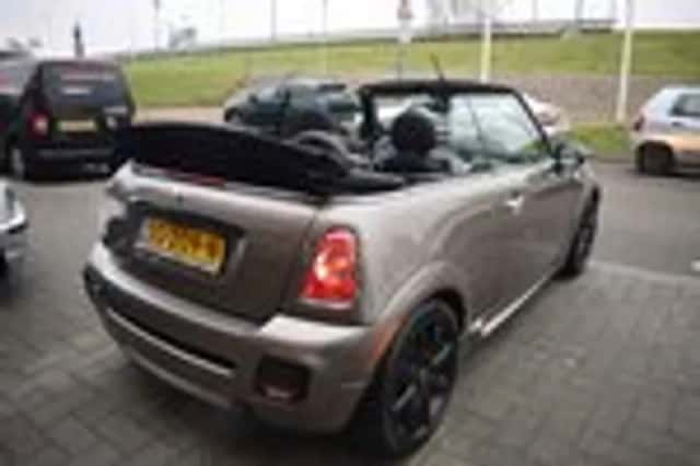 MINI Cooper (2013) thumbnail 12