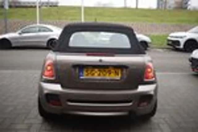 MINI Cooper (2013) thumbnail 13