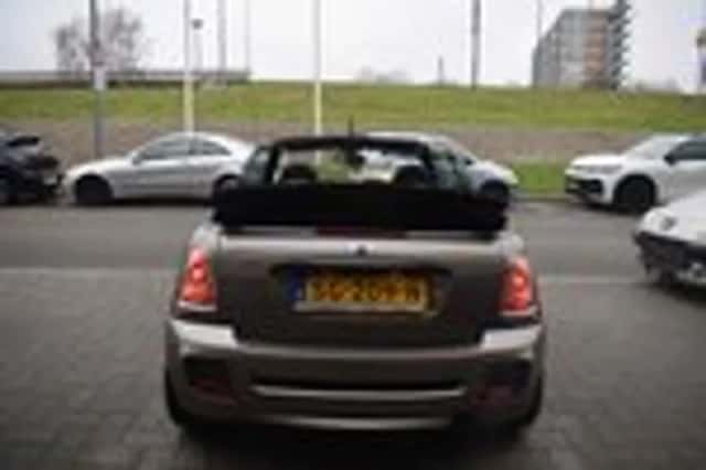 MINI Cooper (2013) thumbnail 14
