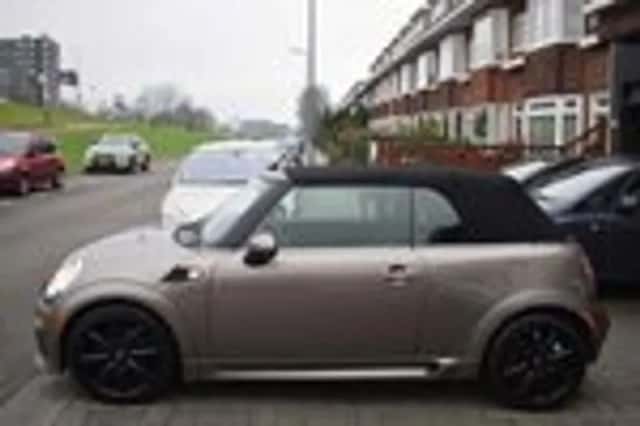 MINI Cooper (2013) thumbnail 17