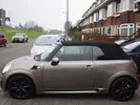 MINI Cooper (2013) thumbnail 17