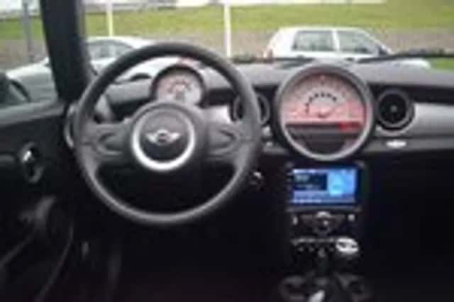 MINI Cooper (2013) thumbnail 19