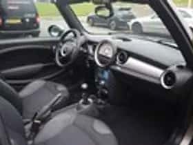MINI Cooper (2013) thumbnail 25