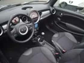 MINI Cooper (2013) thumbnail 5