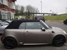 MINI Cooper (2013) thumbnail 9
