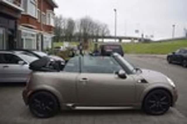 MINI Cooper (2013) thumbnail 10