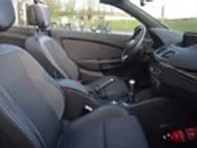 Renault Mégane (2015) thumbnail 25