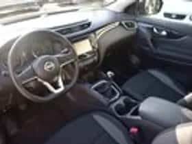 Nissan Qashqai (2020) thumbnail 4