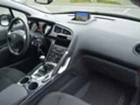 Peugeot 3008 (2014) thumbnail 21