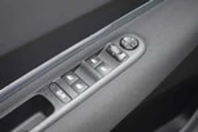 Peugeot 3008 (2014) thumbnail 23