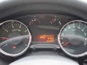 Peugeot 3008 (2014) thumbnail 25