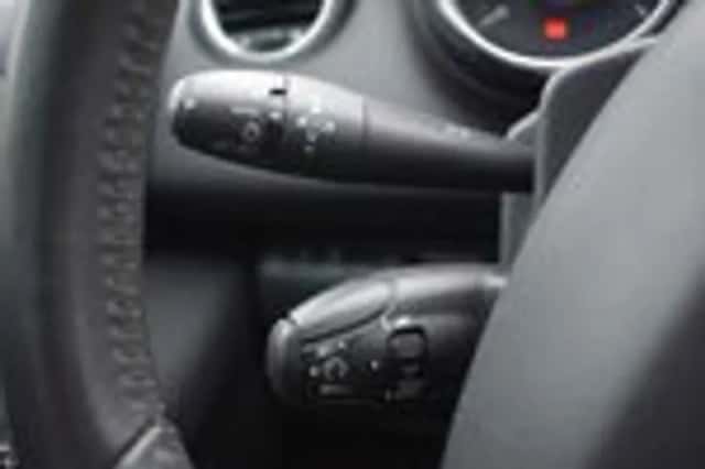 Peugeot 3008 (2014) thumbnail 26