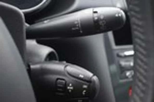 Peugeot 3008 (2014) thumbnail 27