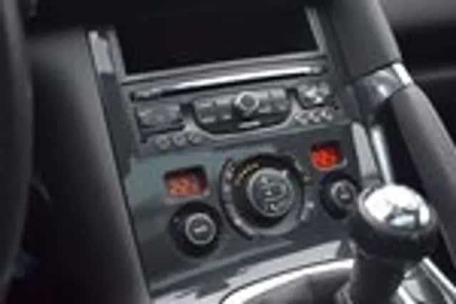 Peugeot 3008 (2014) thumbnail 29