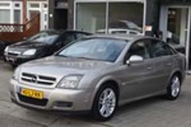 Opel Vectra (2003) thumbnail 2