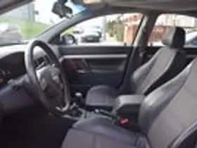 Opel Vectra (2003) thumbnail 13