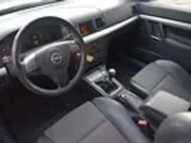 Opel Vectra (2003) thumbnail 4