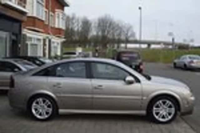 Opel Vectra (2003) thumbnail 6