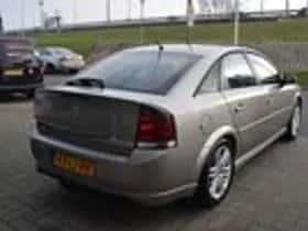 Opel Vectra (2003) thumbnail 7
