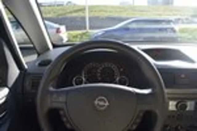 Opel Meriva (2007) thumbnail 21