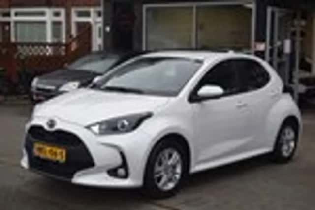 Mazda 2 (2023) thumbnail 2