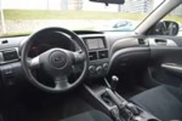Subaru Impreza (2009) thumbnail 13