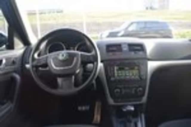 Škoda Yeti (2010) thumbnail 11