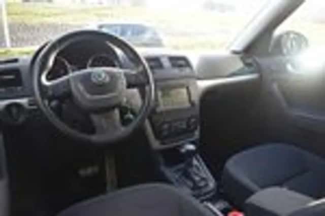 Škoda Yeti (2010) thumbnail 12