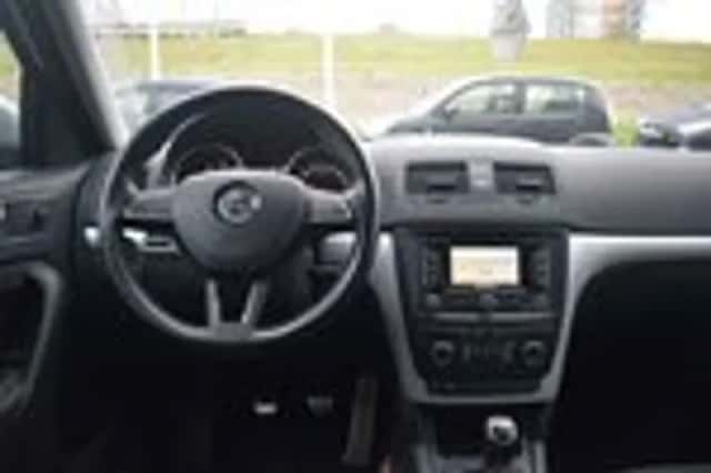 Škoda Yeti (2014) thumbnail 11