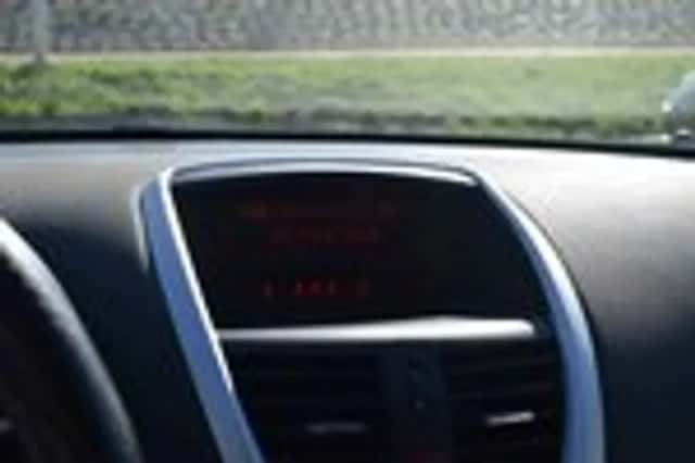 Peugeot 207 (2011) thumbnail 23