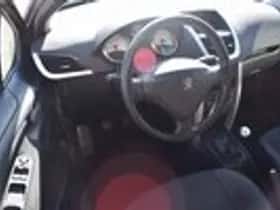 Peugeot 207 (2011) thumbnail 10