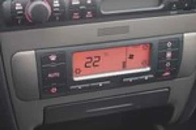 SEAT Leon (2003) thumbnail 25
