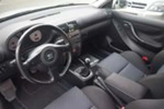 SEAT Leon (2003) thumbnail 4