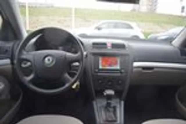 Škoda Octavia (2005) thumbnail 12