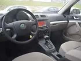Škoda Octavia (2005) thumbnail 13