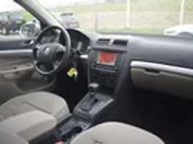 Škoda Octavia (2005) thumbnail 18