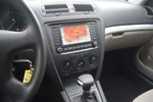 Škoda Octavia (2005) thumbnail 23