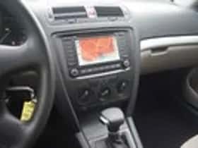 Škoda Octavia (2005) thumbnail 23