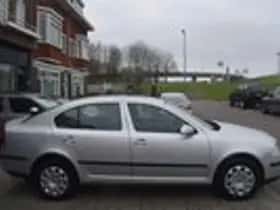 Škoda Octavia (2005) thumbnail 7