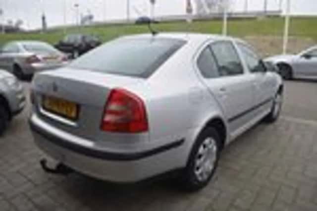 Škoda Octavia (2005) thumbnail 8
