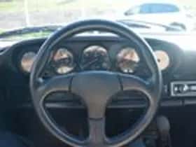 Porsche 911 (1988) thumbnail 12