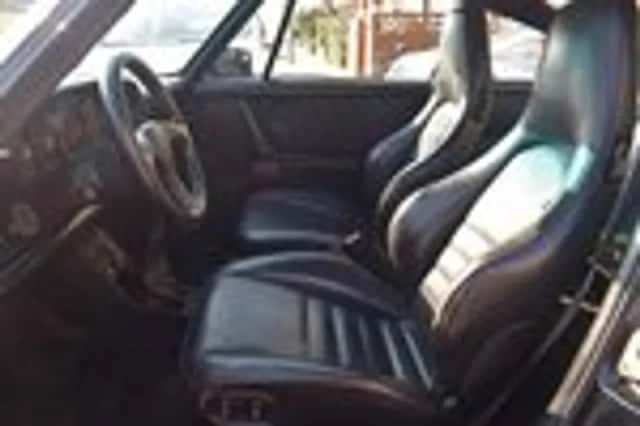 Porsche 911 (1988) thumbnail 13